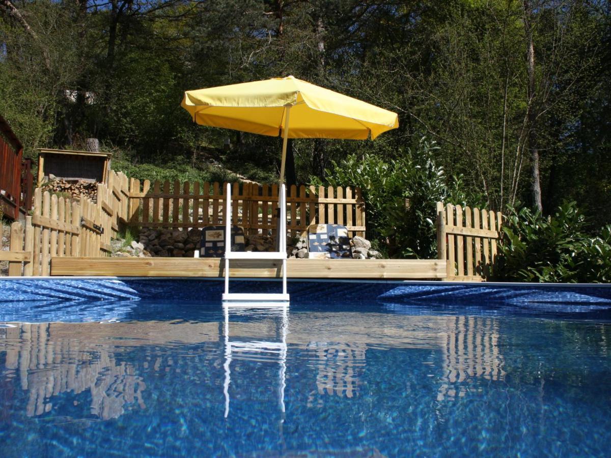 Pretty Chalet In Beaulieu With Private Pool Exteriör bild