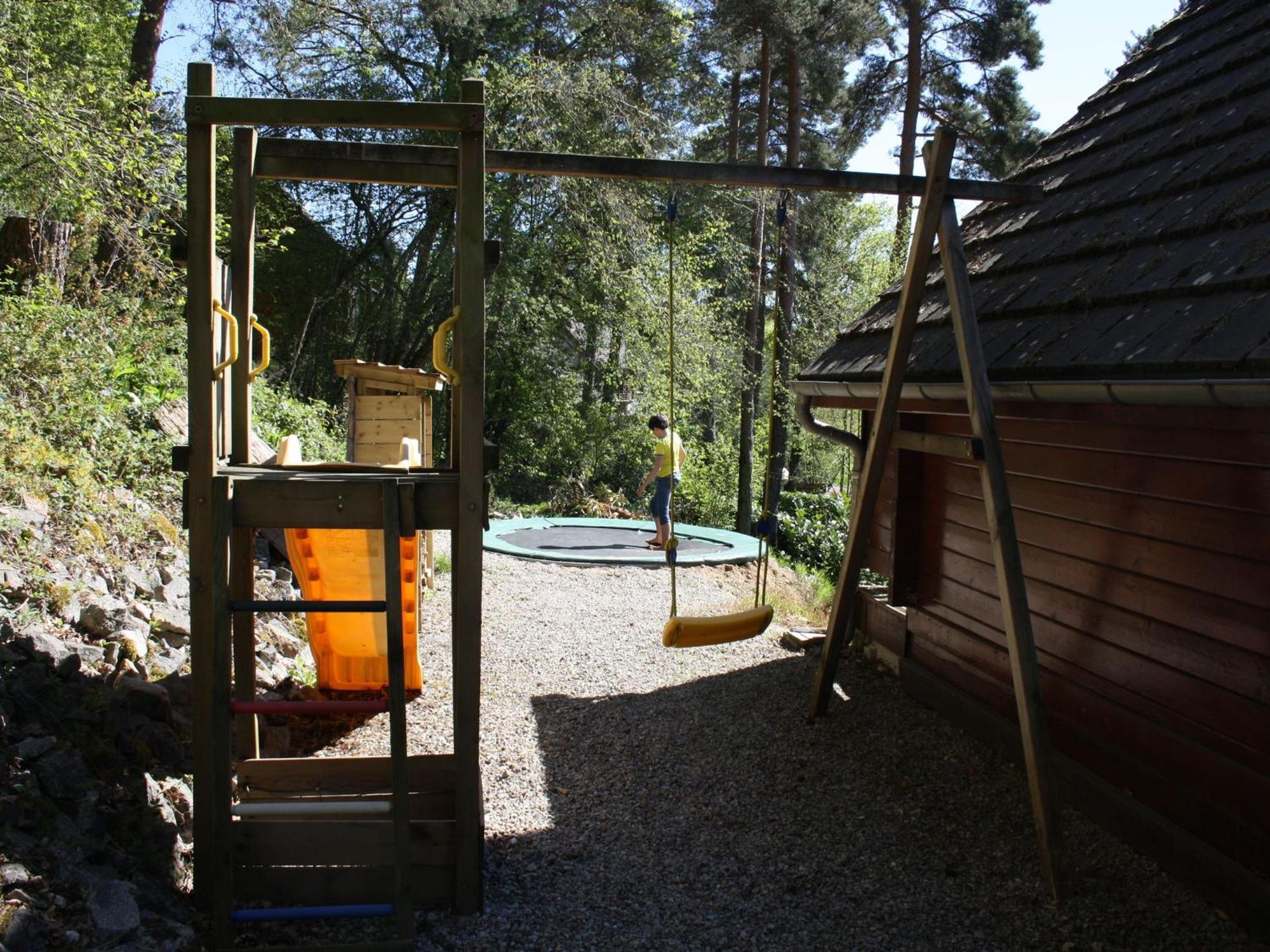 Pretty Chalet In Beaulieu With Private Pool Exteriör bild