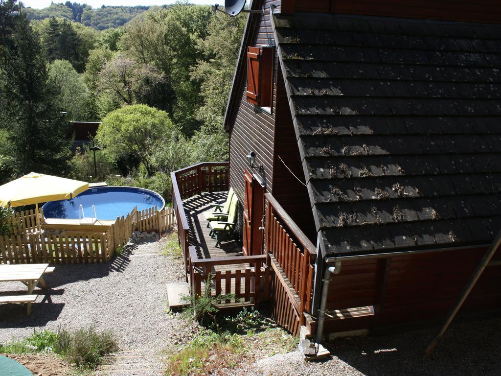 Pretty Chalet In Beaulieu With Private Pool Exteriör bild